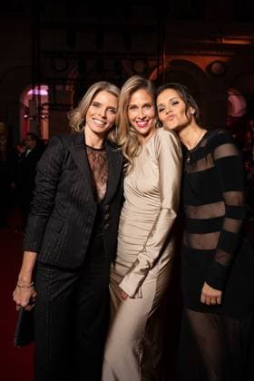 Sylvie Tellier, Ophélie Meunier, Carole Juge Llewellyn Front row of the Etam Live Show 2025 J ETAM fashion show at the Palais Brongniart in Paris on September 30, 2025 Veeren Perusseau Bestimage Front row of the Etam Live Show 2025 J ETAM fashion show at the Palais Brongniart in Paris on September 30, 2025  Copyright: xVeeren-Perusseau BestimagexVeeren-Perusseau Bestimagex