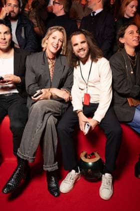 Alexandre Maras and a friend Front row of the Etam Live Show 2025 J ETAM fashion show at the Palais Brongniart in Paris on September 30, 2025 Veeren Perusseau Bestimage Front row of the Etam Live Show 2025 J ETAM fashion show at the Palais Brongniart in Paris on September 30, 2025 Paris France  Copyright: xVeeren-Perusseau BestimagexVeeren-Perusseau Bestimagex