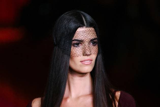 PFW Etam Runway A model walks the runway during the Etam Womenswear Spring Summer 2026 show as part of Paris Fashion Week in Paris, France on September 30, 2025. Photo by Aurore Marechal ABACAPRESS.COM Paris France  Copyright: xMarechalxAurore ABACAx