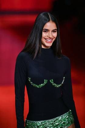 PFW Etam Runway A model walks the runway during the Etam Womenswear Spring Summer 2026 show as part of Paris Fashion Week in Paris, France on September 30, 2025. Photo by Aurore Marechal ABACAPRESS.COM Paris France  Copyright: xMarechalxAurore ABACAx