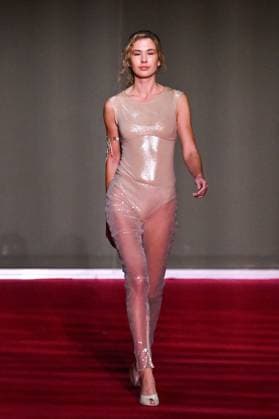 PFW Etam Runway A model walks the runway during the Etam Womenswear Spring Summer 2026 show as part of Paris Fashion Week in Paris, France on September 30, 2025. Photo by Aurore Marechal ABACAPRESS.COM Paris France  Copyright: xMarechalxAurore ABACAx