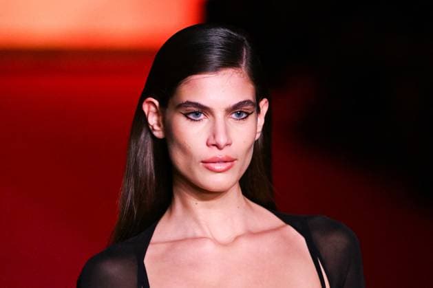 PFW Etam Runway A model walks the runway during the Etam Womenswear Spring Summer 2026 show as part of Paris Fashion Week in Paris, France on September 30, 2025. Photo by Aurore Marechal ABACAPRESS.COM Paris France  Copyright: xMarechalxAurore ABACAx