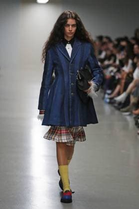 PFW - Anrealage Runway A model walks the runway during the Anrealage Womenswear Spring Summer 2026 show at Palais de Tokyo as part of Paris Fashion Week on September 30, 2025 in Paris, France. Photo by Alain-gil Gonzalze ABACAPRESS.COM Paris France  Copyright: xGonzalezxAlain-Gil ABACAx
