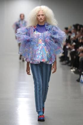 PFW - Anrealage Runway A model walks the runway during the Anrealage Womenswear Spring Summer 2026 show at Palais de Tokyo as part of Paris Fashion Week on September 30, 2025 in Paris, France. Photo by Alain-gil Gonzalze ABACAPRESS.COM Paris France  Copyright: xGonzalezxAlain-Gil ABACAx