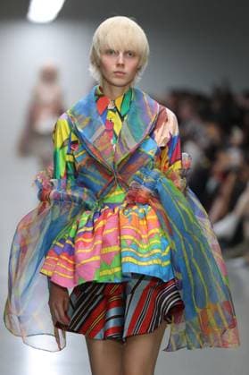 PFW - Anrealage Runway A model walks the runway during the Anrealage Womenswear Spring Summer 2026 show at Palais de Tokyo as part of Paris Fashion Week on September 30, 2025 in Paris, France. Photo by Alain-gil Gonzalze ABACAPRESS.COM Paris France  Copyright: xGonzalezxAlain-Gil ABACAx