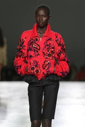 PFW - Dries Van Noten Runway A model walks the runway during the Dries Van Noten Ready to Wear Spring Summer 2026 fashion show as part of the Paris Fashion Week on September 30, 2025 in Paris, France. Photo by Alain-Gil Gonzalze ABACAPRESS.COM Paris France  Copyright: xGonzalezxAlain-Gil ABACAx