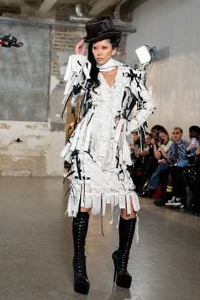 PFW - Pressiat Runway A model walks the runway during the Pressiat Womenswear Spring Summer 2026 show as part of Paris Fashion Week on September 30, 2025 in Paris, France. Photo by Jana Call me J ABACAPRESS.COM Paris Ile de France France  Copyright: xJanaxCallxmexJ ABACAx