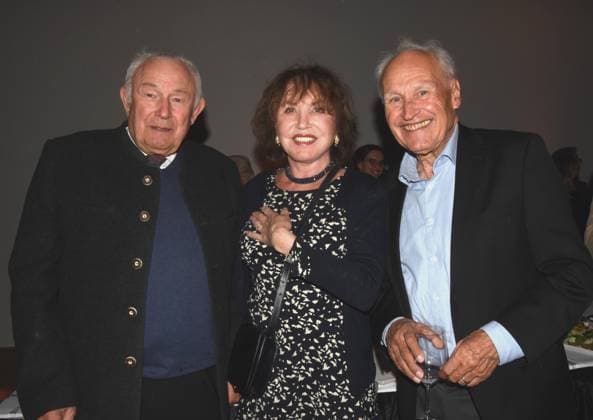 Dr. Guenther Beckstein Ministerpraesident a D Dunja Siegel Erwin Huber Minister of Finance a D Munich 30 09 2025 Literaturhaus Publizistikpreis 2025 to journalist Annette Rammelsberger SZ Publizistikpreis is endowed with 10,000 euros is awarded every three years, alternating with the Literature and Translation Prize Munich