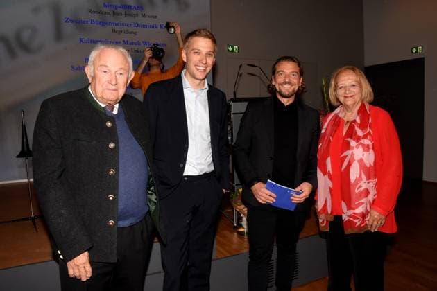 Dr. Guenther Beckstein State Premier Dominik Krause 2 Mayor Marek Wiechers Cultural Affairs Officer Sabine Leutheusser Schnarrenberger Federal Minister of Justice a D Munich 30 09 2025 Literaturhaus Journalism Prize 2025 to journalist Annette Rammelsberger SZ Journalism Prize is endowed with 10,000 euros and is awarded every th