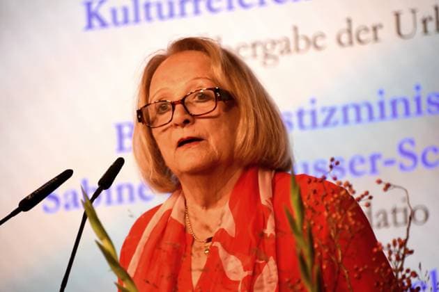 Sabine Leutheusser Schnarrenberger Federal Minister of Justice a D Munich 30 09 2025 Literaturhaus Journalism Prize 2025 to journalist Annette Rammelsberger SZ Journalism Prize is endowed with 10,000 euros and is awarded every three years, alternating with the Literature and Translation Prize Munich
