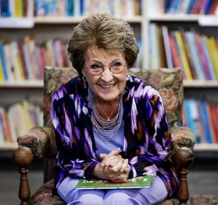 APELDOORN - Princess Margriet reads to children from the third grade of De Zonnewende primary school at the start of Children s Book Week, at the recycling and reintegration company Foenix. During Children s Book Week, children can exchange a book from home for one from the thrift store. ANP ROBIN VAN LONKHUIJSEN netherlands out - belgium out  Copyright: xx x538021583x originalFilename: 538021583.jpg