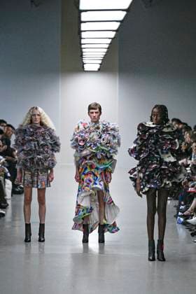 Défilé Anrealage Collection Femme Prêt à Porter Printemps Eté 2026 lors de la Fashion Week de Paris, le 30 septembre 2025 Anrealage Fashion Show Women Ready to Wear Spring Summer 2026 Collection , during Paris Fashion Week September 30th, 2025 Paris France  Copyright: xAgencex xBestimagexAgencex xBestimagex