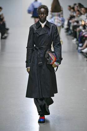 Défilé Anrealage Collection Femme Prêt à Porter Printemps Eté 2026 lors de la Fashion Week de Paris, le 30 septembre 2025 Anrealage Fashion Show Women Ready to Wear Spring Summer 2026 Collection , during Paris Fashion Week September 30th, 2025 Paris France  Copyright: xAgencex xBestimagexAgencex xBestimagex