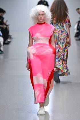 Défilé Anrealage Collection Femme Prêt à Porter Printemps Eté 2026 lors de la Fashion Week de Paris, le 30 septembre 2025 Anrealage Fashion Show Women Ready to Wear Spring Summer 2026 Collection , during Paris Fashion Week September 30th, 2025 Paris France  Copyright: xAgencex xBestimagexAgencex xBestimagex