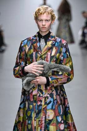 Défilé Anrealage Collection Femme Prêt à Porter Printemps Eté 2026 lors de la Fashion Week de Paris, le 30 septembre 2025 Anrealage Fashion Show Women Ready to Wear Spring Summer 2026 Collection , during Paris Fashion Week September 30th, 2025 Paris France  Copyright: xAgencex xBestimagexAgencex xBestimagex