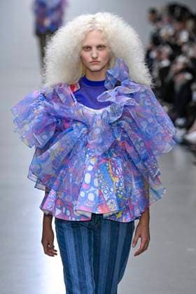 Défilé Anrealage Collection Femme Prêt à Porter Printemps Eté 2026 lors de la Fashion Week de Paris, le 30 septembre 2025 Anrealage Fashion Show Women Ready to Wear Spring Summer 2026 Collection , during Paris Fashion Week September 30th, 2025 Paris France  Copyright: xAgencex xBestimagexAgencex xBestimagex
