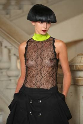 PFW - Maitrepierre Runway A model during the Maitrepierre Womenswear Spring Summer 2026 show at Palais de Tokyo as part of Paris Fashion Week on October 1, 2025 in Paris, France. Photo by Alain-gil Gonzalze ABACAPRESS.COM Paris France  Copyright: xGonzalezxAlain-Gil ABACAx