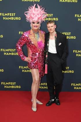 Filmfest Hamburg Premiere Olivia Olivia Jones Oliver Knöbel with leading actor Johannes Hegemann Olivia , Filmfest Hamburg, Cinemaxx Dammtor, Hamburg, 29 09 2025 Copyright: xEventpressxBecherx