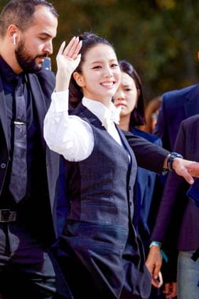 Jisoo Blackpink at the arrivals of the Christian Dior Womenswear Collection Prêt à Porter Spring Summer 2026 show as part of Paris Fashion Week PFW , in the Jardin des Tuileries, in Paris, France, October 01, 2025 Bertrand Exertier Bestimage Arrivals Christian Dior Womenswear Spring Summer 2026 show as part of Paris Fashion Week on October 01, 2025 in Paris, France Paris France  Copyright: xBertrandxExertierx xBestimagexBertrandxExertierx xBestimagex