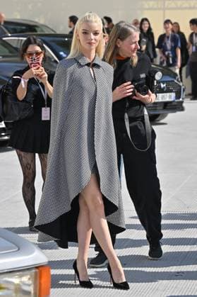 PFW Dior Outside Arrivals Anya Taylor Joy arriving at Dior Show during Paris Fashion Week in Paris, France on October 1, 2025. Photo by Julien Reynaud APS-Medias ABACAPRESS.COM Paris France  Copyright: xReynaudxJulien APS-Medias ABACAx