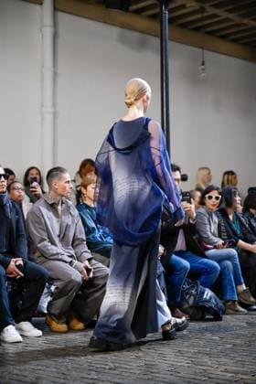 PFW - DE MOO Runway A model walks the runway during the DE MOO Womenswear Spring Summer 2026 show as part of Paris Fashion Week on October 1, 2025 in Paris, France. Photo by Jana Call me J ABACAPRESS.COM Paris Ile de France France  Copyright: xJanaxCallxmexJ ABACAx