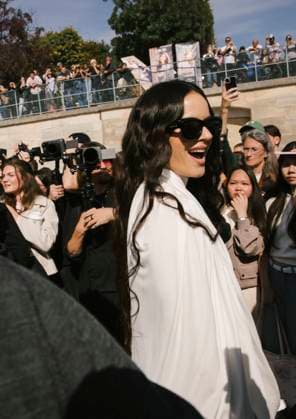Rosalia at the arrivals of the Christian Dior Womenswear Collection Prêt à Porter Printemps Eté 2026 show as part of Paris Fashion Week PFW , in the Jardin des Tuileries, in Paris, France, October 01, 2025 Delpech Guignebourg Bestimage Arrivals Christian Dior Womenswear Spring Summer 2026 show as part of Paris Fashion Week on October 01, 2025 in Paris, France Paris France  Copyright: xDelpech-Guignebourg BestimagexDelpech-Guignebourg Bestimagex