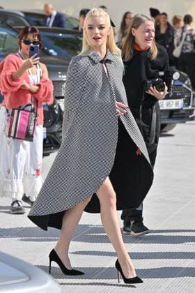 PFW Dior Outside Arrivals Anya Taylor Joy arriving at Dior Show during Paris Fashion Week in Paris, France on October 1, 2025. Photo by Julien Reynaud APS-Medias ABACAPRESS.COM Paris France  Copyright: xReynaudxJulien APS-Medias ABACAx