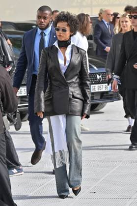 PFW Dior Outside Arrivals Guest arriving at Dior Show during Paris Fashion Week in Paris, France on October 1, 2025. Photo by Julien Reynaud APS-Medias ABACAPRESS.COM Paris France  Copyright: xReynaudxJulien APS-Medias ABACAx