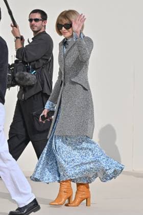 PFW Dior Outside Arrivals Anna Wintour arriving at Dior Show during Paris Fashion Week in Paris, France on October 1, 2025. Photo by Julien Reynaud APS-Medias ABACAPRESS.COM Paris France  Copyright: xReynaudxJulien APS-Medias ABACAx