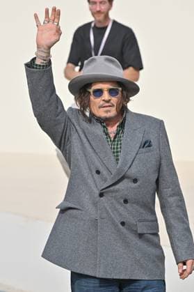 PFW Dior Outside Arrivals Johnny Depp arriving at Dior Show during Paris Fashion Week in Paris, France on October 1, 2025. Photo by Julien Reynaud APS-Medias ABACAPRESS.COM Paris France  Copyright: xReynaudxJulien APS-Medias ABACAx