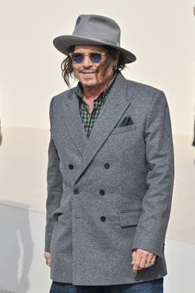 PFW Dior Outside Arrivals Johnny Depp arriving at Dior Show during Paris Fashion Week in Paris, France on October 1, 2025. Photo by Julien Reynaud APS-Medias ABACAPRESS.COM Paris France  Copyright: xReynaudxJulien APS-Medias ABACAx