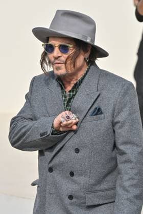PFW Dior Outside Arrivals Johnny Depp arriving at Dior Show during Paris Fashion Week in Paris, France on October 1, 2025. Photo by Julien Reynaud APS-Medias ABACAPRESS.COM Paris France  Copyright: xReynaudxJulien APS-Medias ABACAx