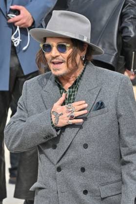 PFW Dior Outside Arrivals Johnny Depp arriving at Dior Show during Paris Fashion Week in Paris, France on October 1, 2025. Photo by Julien Reynaud APS-Medias ABACAPRESS.COM Paris France  Copyright: xReynaudxJulien APS-Medias ABACAx