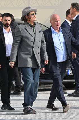 PFW Dior Outside Arrivals Johnny Depp arriving at Dior Show during Paris Fashion Week in Paris, France on October 1, 2025. Photo by Julien Reynaud APS-Medias ABACAPRESS.COM Paris France  Copyright: xReynaudxJulien APS-Medias ABACAx
