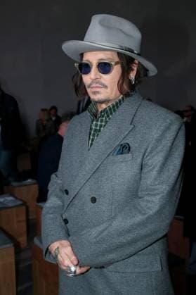 Johnny Depp at the Front Row of the Christian Dior Womenswear Collection Prêt à Porter Spring Summer 2026 show as part of Paris Fashion Week PFW , in the Jardin des Tuileries, in Paris, France, October 1st, 2025 Bertrand Rindoff Bestimage Front Row Christian Dior Womenswear Spring Summer 2026 show as part of Paris Fashion Week on October 1st, 2025 in Paris, France Paris France  Copyright: xBERTRANDxRINDOFFxPETROFFx xBESTIMAGExBERTRANDxRINDOFFxPETROFFx xBESTIMAGEx