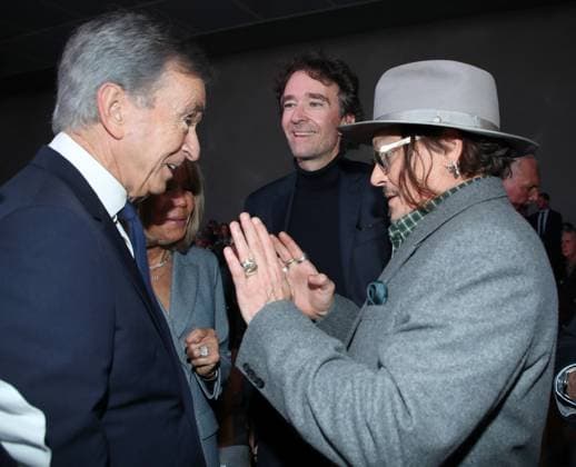 Bernard Arnault, Brigitte Macron, Antoine Arnault and Johnny Depp at the Front Row of the Christian Dior Womenswear Collection Prêt à Porter Spring Summer 2026 show as part of Paris Fashion Week PFW , in the Jardin des Tuileries, in Paris, France, October 1st, 2025 Bertrand Rindoff Bestimage Front Row Christian Dior Womenswear Spring Summer 2026 show as part of Paris Fashion Week on October 1st, 2025 in Paris, France Paris France  Copyright: xBERTRANDxRINDOFFxPETROFFx xBESTIMAGExBERTRANDxRINDOFFxPETROFFx xBESTIMAGEx