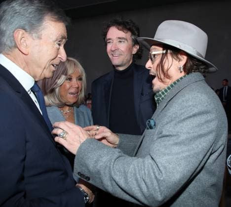 Bernard Arnault, Brigitte Macron, Antoine Arnault and Johnny Depp at the Front Row of the Christian Dior Womenswear Collection Prêt à Porter Spring Summer 2026 show as part of Paris Fashion Week PFW , in the Jardin des Tuileries, in Paris, France, October 1st, 2025 Bertrand Rindoff Bestimage Front Row Christian Dior Womenswear Spring Summer 2026 show as part of Paris Fashion Week on October 1st, 2025 in Paris, France Paris France  Copyright: xBERTRANDxRINDOFFxPETROFFx xBESTIMAGExBERTRANDxRINDOFFxPETROFFx xBESTIMAGEx