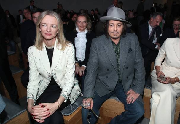 Delphine Arnault General Manager of Dior and Johnny Depp at the Front Row of the Christian Dior Womenswear Collection Prêt à Porter Spring Summer 2026 show as part of Paris Fashion Week PFW , in the Jardin des Tuileries, in Paris, France, October 1st, 2025 Bertrand Rindoff Bestimage Front Row Christian Dior Womenswear Spring Summer 2026 show as part of Paris Fashion Week on October 1st, 2025 in Paris, France Paris France  Copyright: xBERTRANDxRINDOFFxPETROFFx xBESTIMAGExBERTRANDxRINDOFFxPETROFFx xBESTIMAGEx