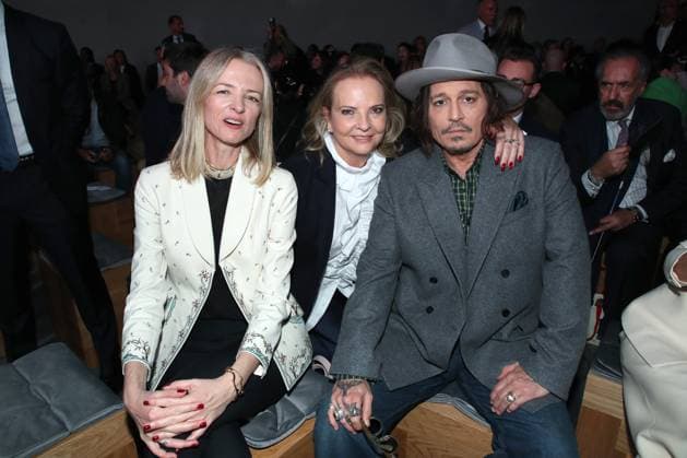 Delphine Arnault General Manager of Dior , Victoria Brynner daughter of Doris and Yul and Johnny Depp at the Front Row of the Christian Dior Womenswear Collection Spring Summer 2026 show as part of Paris Fashion Week PFW , in the Jardin des Tuileries, in Paris, France, October 1st, 2025 Bertrand Rindoff Bestimage Front Row Christian Dior Womenswear Spring Summer 2026 show as part of Paris Fashion Week on October 1st, 2025 in Paris, France Paris France  Copyright: xBERTRANDxRINDOFFxPETROFFx xBESTIMAGExBERTRANDxRINDOFFxPETROFFx xBESTIMAGEx