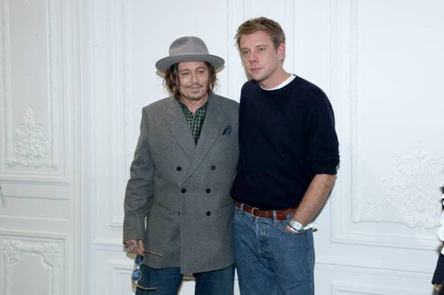 Johnny Depp and J W Anderson at the Greeting of the Christian Dior Womenswear Collection Prêt à Porter Spring Summer 2026 show as part of Paris Fashion Week PFW , in the Jardin des Tuileries, in Paris, France, October 1st, 2025 Bertrand Rindoff Bestimage Greeting Christian Dior Womenswear Spring Summer 2026 show as part of Paris Fashion Week on October 1st, 2025 in Paris, France Paris France  Copyright: xBERTRANDxRINDOFFxPETROFFx xBESTIMAGExBERTRANDxRINDOFFxPETROFFx xBESTIMAGEx