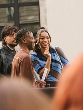 Manon Bresch on arrivals at the Acné Studio Womenswear Collection Prêt à Porter Printemps Eté 2026 show as part of Paris Fashion Week PFW , in Paris, France, on October 1st, 2025 Sam Delpech Bestimage Arrivals Acné Studio Womenswear Spring Summer 2026 show as part of Paris Fashion Week on October 1st, 2025 in Paris, France Paris France  Copyright: xSamxDelpechx xBestimagexSamxDelpechx xBestimagex