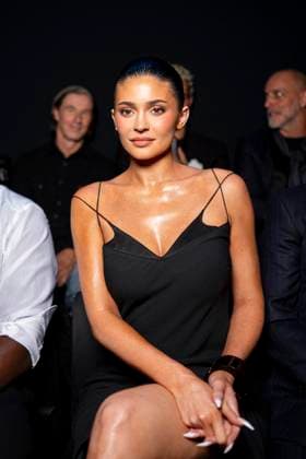 Kylie Jenner au Front Row au défilé Tom Ford Collection Femme Prêt à Porter Printemps Eté 2026 lors de la Fashion Week de Paris PFW , Place Vendôme, à Paris, France, le 1er octobre 2025 Pierre Perusseau Bestimage Front Row Tom Ford fashion show as part of Spring Summer 2026 Paris Fashion Week on October 01, 2025 in Paris, France Paris France  Copyright: xTizianoxDaxSilvax-xPierrexPerusseaux xBestimagexTizianoxDaxSilvax-xPierrexPerusseaux xBestimagex