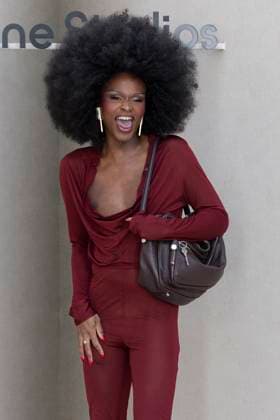 Symone - Photo Call of Acne Studio Fashion Show, Spring Summer 2026 Collection as part of Paris Fashion Week, France, October 1st, 2025 Olivier Borde Bestimage Photo Call of Acne Studio Fashion Show, Spring Summer 2026 Collection as part of Paris Fashion Week, France, October 1st, 2025 Paris France  Copyright: xOLIVIERxBORDEx xBESTIMAGExOLIVIERxBORDEx xBESTIMAGEx