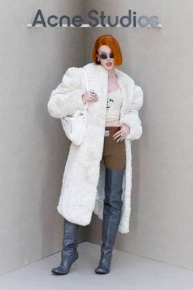 Gigi Goode - Photo Call of Acne Studio Fashion Show, Spring Summer 2026 Collection as part of Paris Fashion Week, France, October 1st, 2025 Olivier Borde Bestimage Photo Call of Acne Studio Fashion Show, Spring Summer 2026 Collection as part of Paris Fashion Week, France, October 1st, 2025 Paris France  Copyright: xOLIVIERxBORDEx xBESTIMAGExOLIVIERxBORDEx xBESTIMAGEx