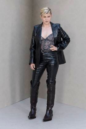Robyn - Photo Call of Acne Studio Fashion Show, Spring Summer 2026 Collection as part of Paris Fashion Week, France, October 1st, 2025 Olivier Borde Bestimage Photo Call of Acne Studio Fashion Show, Spring Summer 2026 Collection as part of Paris Fashion Week, France, October 1st, 2025 Paris France  Copyright: xOLIVIERxBORDEx xBESTIMAGExOLIVIERxBORDEx xBESTIMAGEx