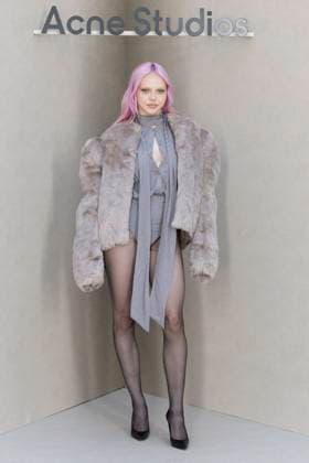 Adéla - Photo Call of Acne Studio Fashion Show, Spring Summer 2026 Collection as part of Paris Fashion Week, France, October 1st, 2025 Olivier Borde Bestimage Photo Call of Acne Studio Fashion Show, Spring Summer 2026 Collection as part of Paris Fashion Week, France, October 1st, 2025 Paris France  Copyright: xOLIVIERxBORDEx xBESTIMAGExOLIVIERxBORDEx xBESTIMAGEx