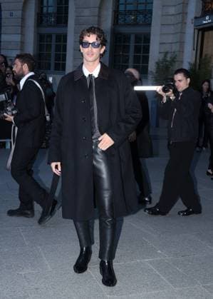 Guest arrives at the Tom Ford Collection Femme Prêt à Porter Printemps Eté 2026 fashion show as part of Paris Fashion Week PFW in Paris, France, on October 1, 2025 Denis Guignebourg Bestimage Arrivals at the Tom Ford fashion show as part of Spring Summer 2026 Paris Fashion Week in Paris, France, on October 1, 2025 Paris France  Copyright: xDenisxGuignebourgx xBestimagexDenisxGuignebourgx xBestimagex