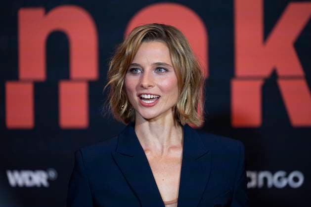 Actress Svenja JUNG mi , portrait, portrait, laughing, happy, at the premiere of the ARD WDR TV series ,naked, at the Filmpalast Koeln, on 01 10 2025