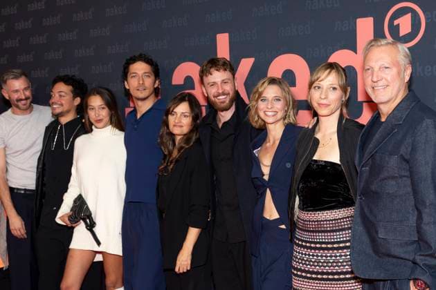 The actors and actresses from left to right Jochen SCHROPP, Aurel MERTZ, Malya Stern TAKEDA, Noah SAAVEDRA, Bettina OBERLI Director , Marco GIANNI and Svenja JUNG, friendly, laughing, at the premiere of the ARD WDR TV series ,naked, at the Filmpalast Koeln, on 01 10 2025