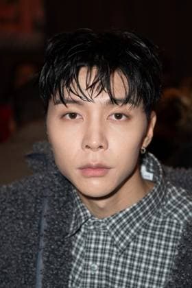 PFW Acne Studios Front Row Johnny Suh attending the Acne Studios Womenswear Spring Summer 2026 show as part of Paris Fashion Week in Paris, France on October 01, 2025. Photo by Aurore Marechal ABACAPRESS.COM Paris France  Copyright: xMarechalxAurore ABACAx